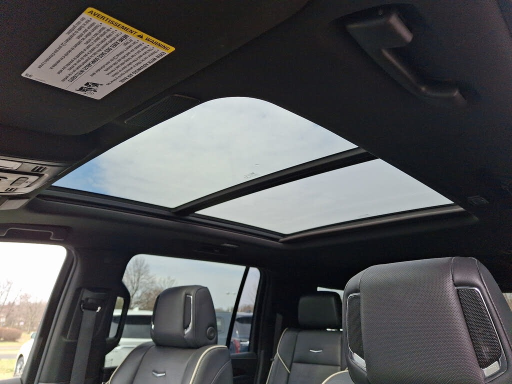 Luxury SUV Image